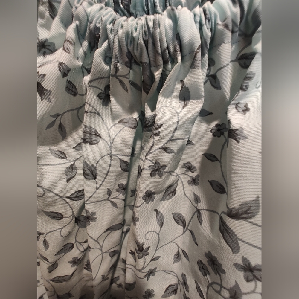 Handmade Toddler Floral Print Pillowcase Dress with Ribbon Straps And Ruffle - Picture 5 of 8